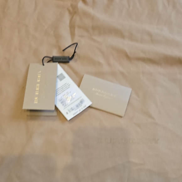 Burberry Women's Medium Maidstone Tote - Picture 9 of 12